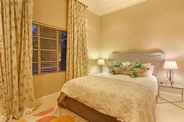 Comfort Kır Evi (Burgundy)