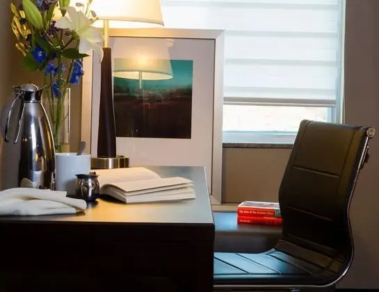 Executive Oda, 2 Büyük (Queen) Boy Yatak, Sigara İçilmez, Buzdolabı