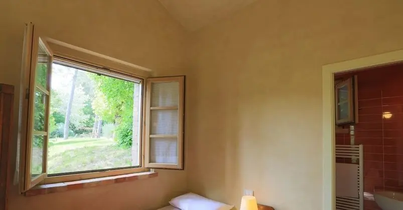 Economy Tek Büyük veya İki Ayrı Yataklı Oda, Bahçe Manzaralı