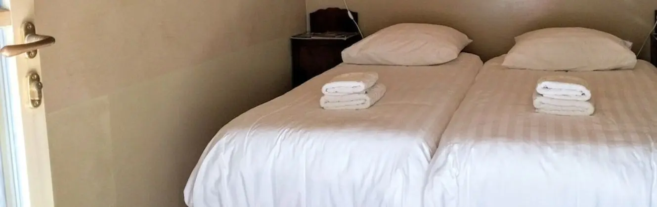 Economy Tek Büyük veya İki Ayrı Yataklı Oda, Bahçe Manzaralı