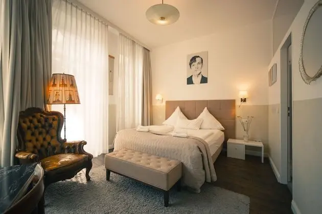 Deluxe Tek Büyük Yataklı Oda