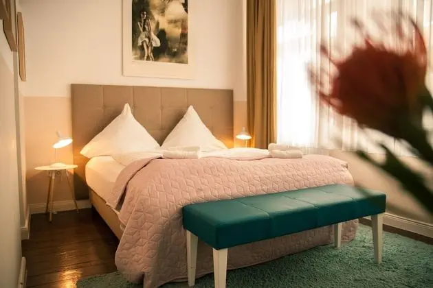 Deluxe Tek Büyük Yataklı Oda