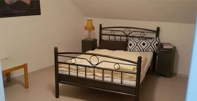 Tek Büyük Yataklı Oda