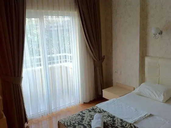Superior Tek Büyük veya İki Ayrı Yataklı Oda