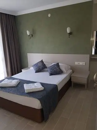 Superior Tek Büyük veya İki Ayrı Yataklı Oda