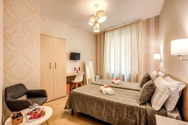 Tek Büyük veya İki Ayrı Yataklı Oda