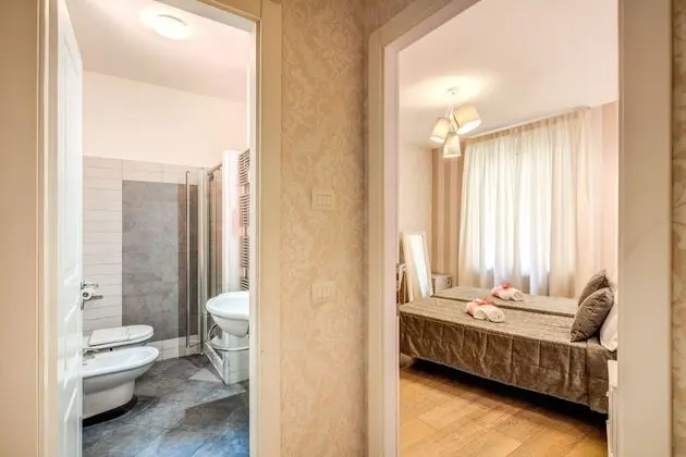 Tek Büyük veya İki Ayrı Yataklı Oda