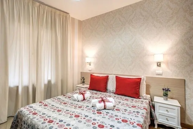 Tek Büyük veya İki Ayrı Yataklı Oda