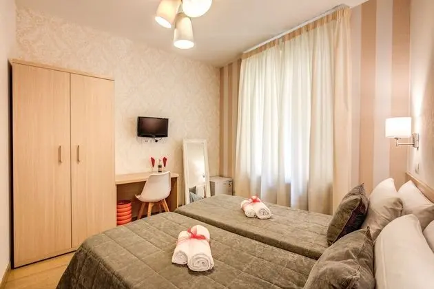 Tek Büyük veya İki Ayrı Yataklı Oda