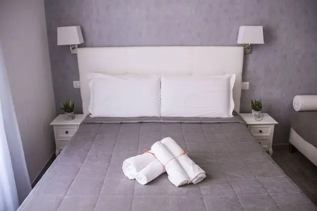 Tek Büyük veya İki Ayrı Yataklı Oda (External bathroom)