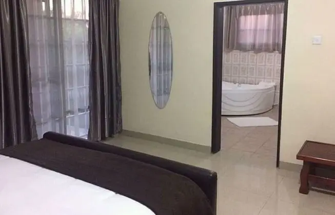 Tek Büyük Yataklı Oda