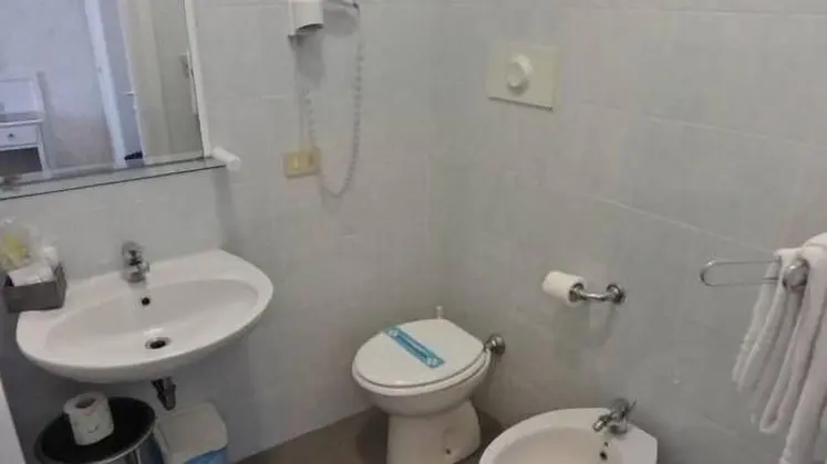 Tek Büyük Yataklı Oda, 1 Çift Kişilik Yatak