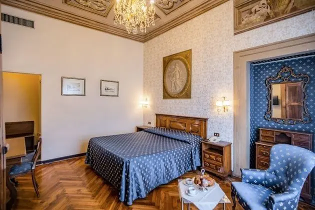 Superior Tek Büyük Yataklı Oda