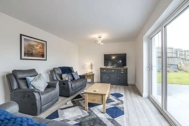 Ev (3 Bedrooms)