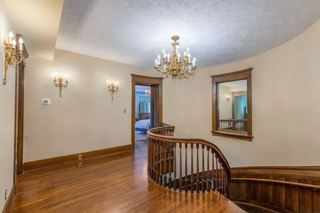 Elizabeth Room