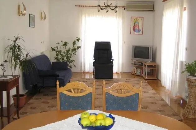 Apart Daire (Marti - free parking and grill - A1 -)