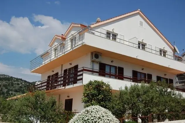 Apart Daire (Marti - free parking and grill - A1 -)