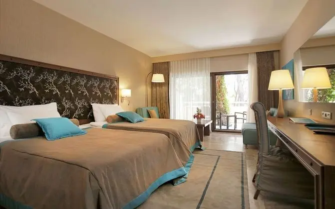 Superior Deluxe Triple Room, Forest View