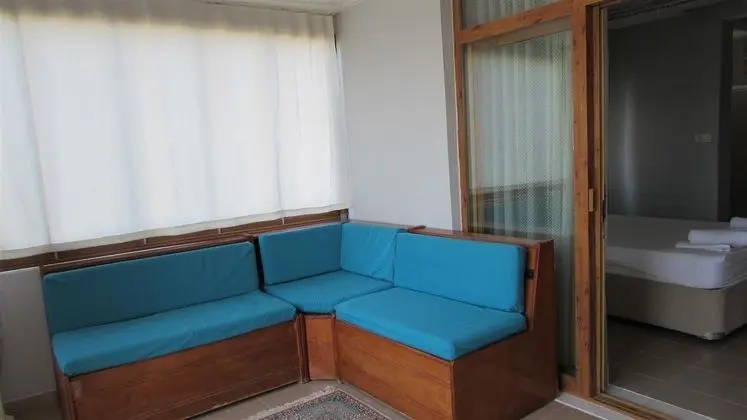 Aile Odası 1 - Deniz  Manzaralı 4kişilik 201
