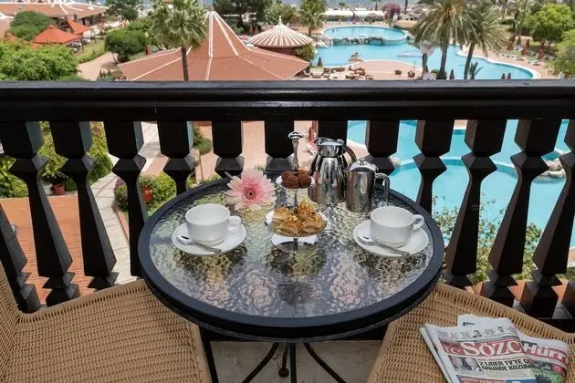 Sultan Suite