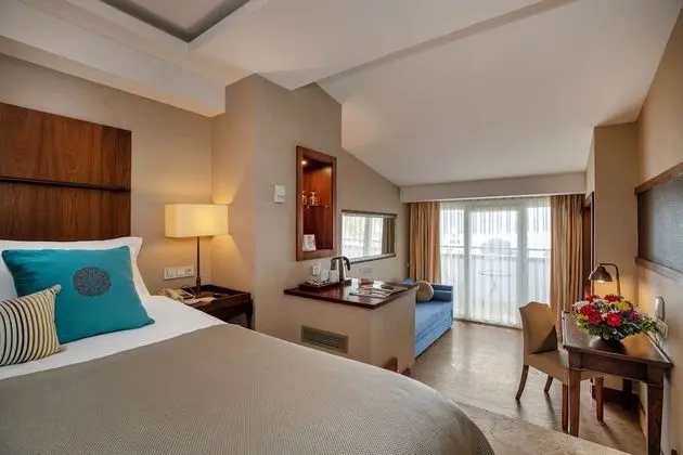 Superior Deluxe Room with Sea View