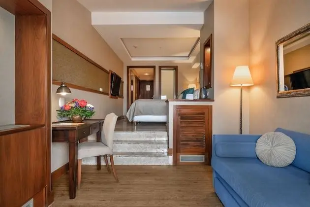 Superior Deluxe Room with Sea View