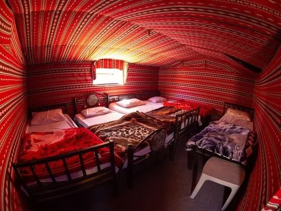 Basic Ortak Ranzalı Oda, Sadece kadınlar için