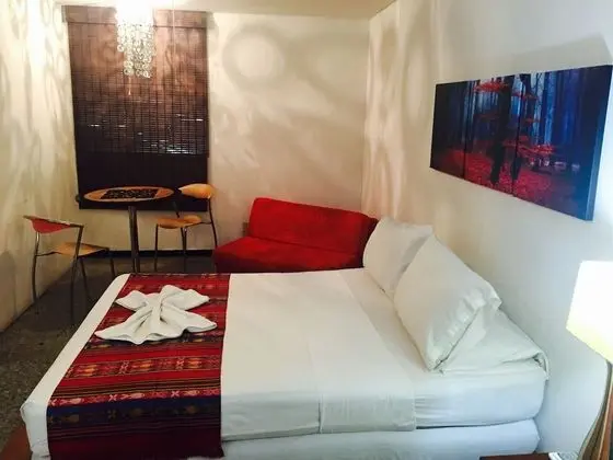 Standard Tek Büyük Yataklı Oda