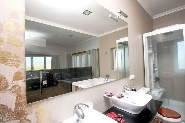 Family Villa, 6 Yatak Odası, Kişiye Özel Havuzlu