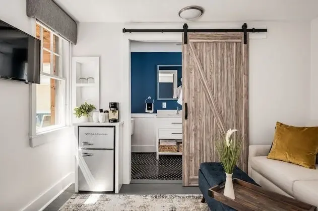 Oda, 1 En Büyük (King) Boy Yatak (Noonday)