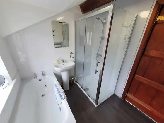 Kır Evi, Özel Banyo (The Shippon)