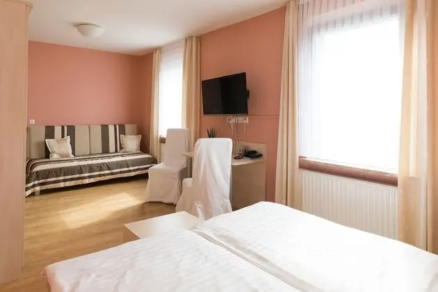 Comfort Tek Büyük Yataklı Oda