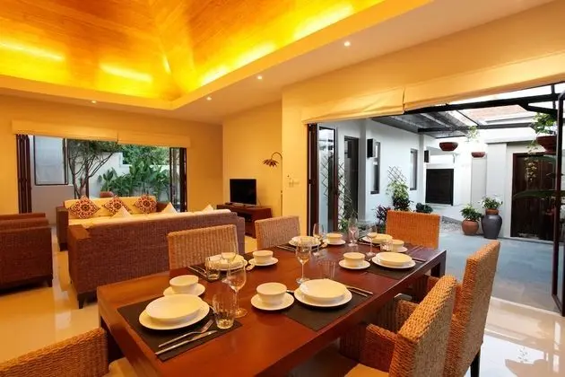 3 Bedrooms Villa
