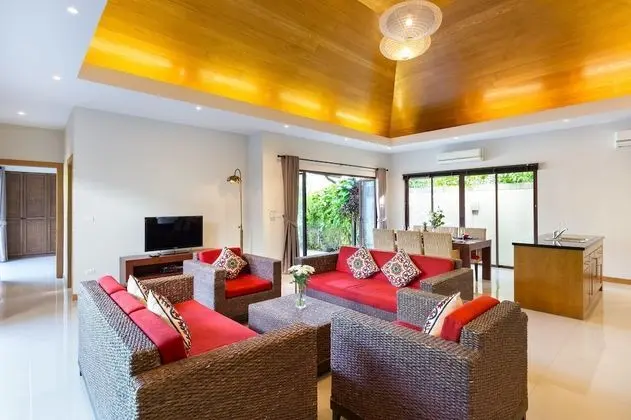 3 Bedrooms Villa