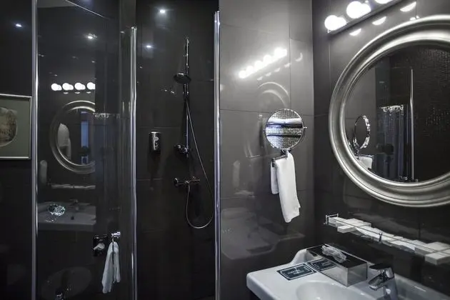 Deluxe Tek Büyük veya İki Ayrı Yataklı Oda, 1 Yatak Odası