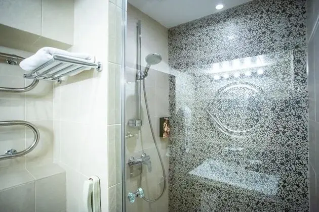 Standard Tek Büyük veya İki Ayrı Yataklı Oda