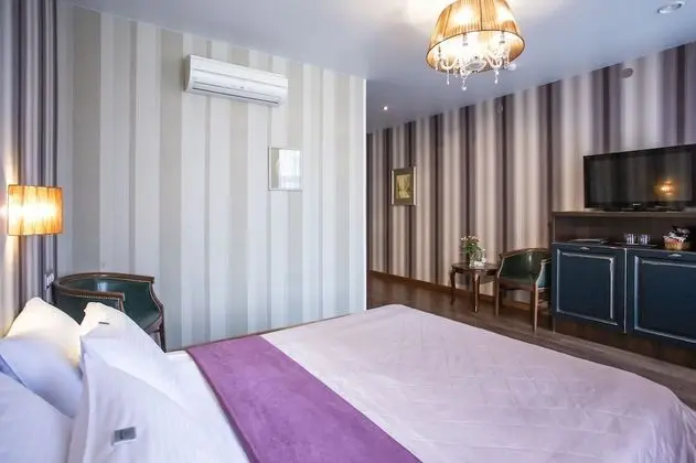 Standard Tek Büyük veya İki Ayrı Yataklı Oda