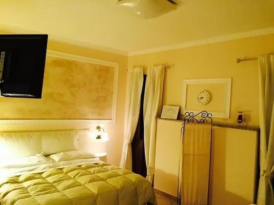 Tek Büyük veya İki Ayrı Yataklı Oda, Balkon