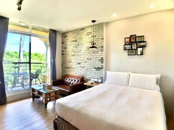 Tek Büyük Yataklı Oda, Balkon