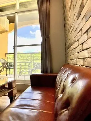 Tek Büyük Yataklı Oda, Balkon