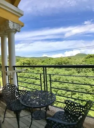 Tek Büyük Yataklı Oda, Balkon