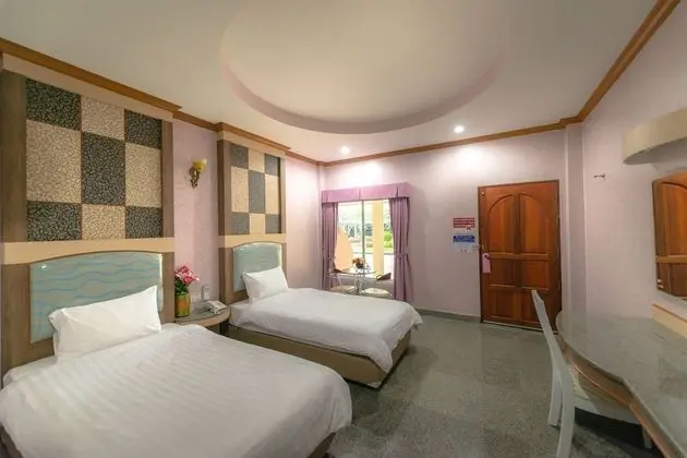 Deluxe Twin Room