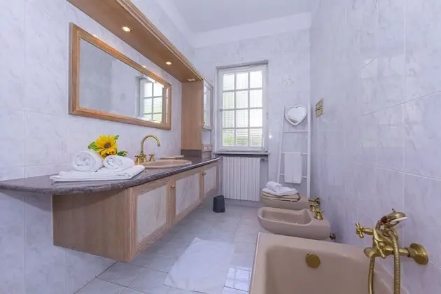 Family Villa, Birden Çok Yatak, 2 Banyolu, Bahçeli (Villa Martine Au Bord Du Lac)