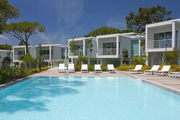 Deluxe Villa (4+2)