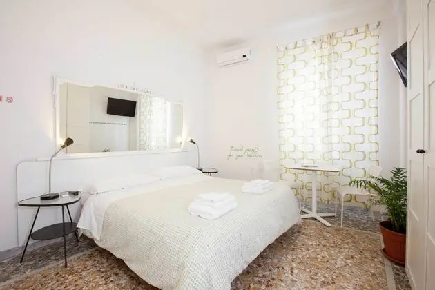 Tek Büyük veya İki Ayrı Yataklı Oda