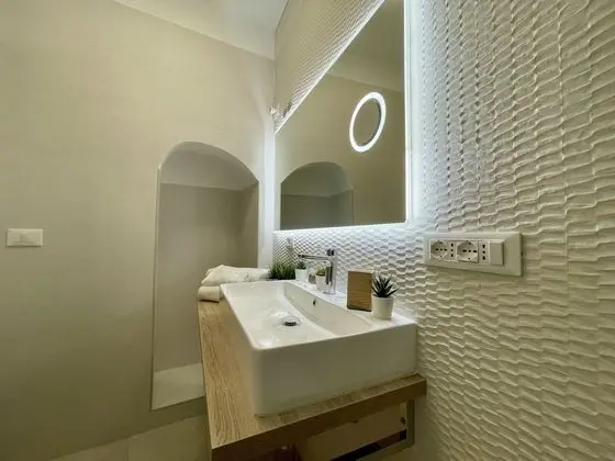Exclusive Oda, Özel Banyo (Semi-basement)