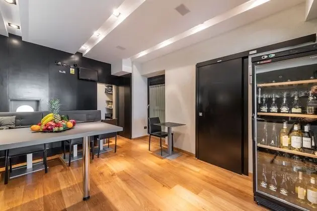 Luxury Tek Büyük Yataklı Oda, Banyolu/Duşlu, Zemin Kat