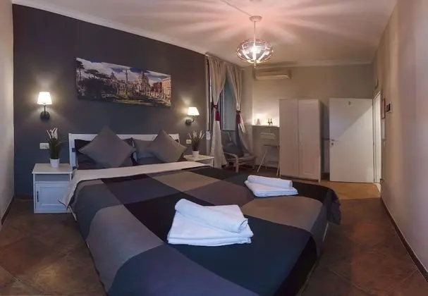 Standard Tek Büyük Yataklı Oda