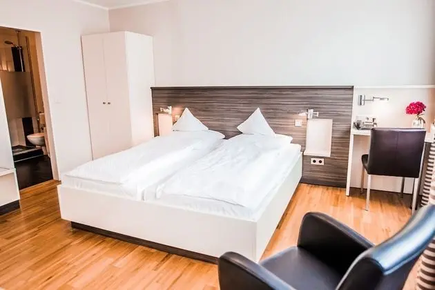 Comfort Tek Büyük Yataklı Oda