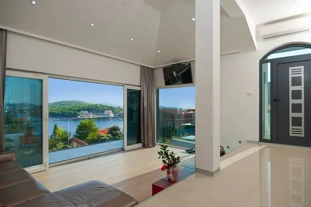 Villa, Kişiye Özel Havuzlu